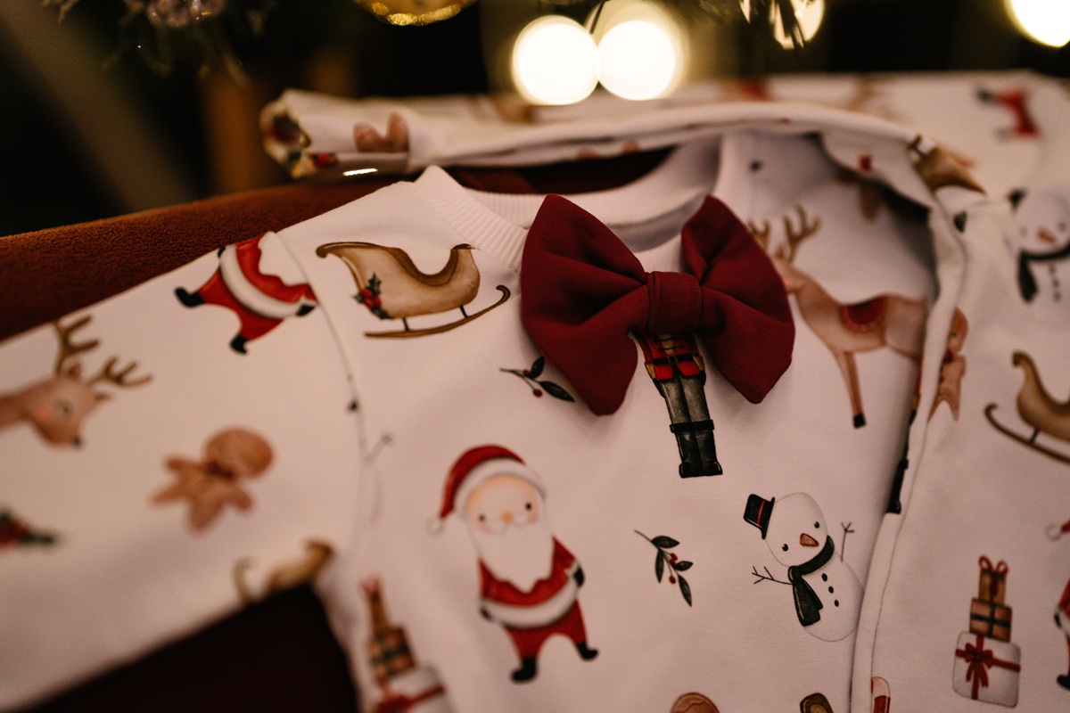 dziecięce ubranka świąteczne